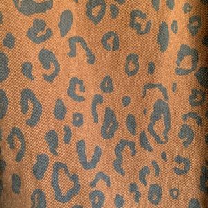 Never-worn Universal Thread denim dress. Size 8.